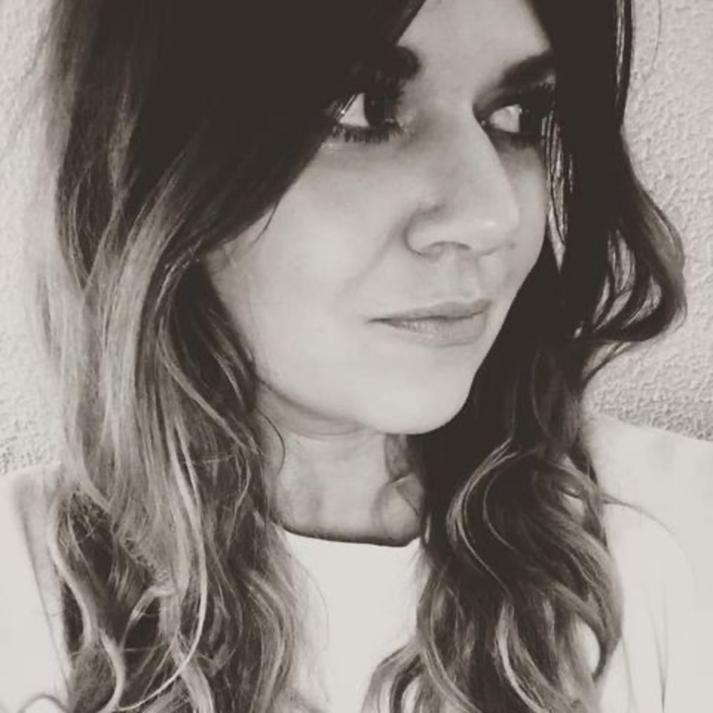 Meet your Posher, Holly